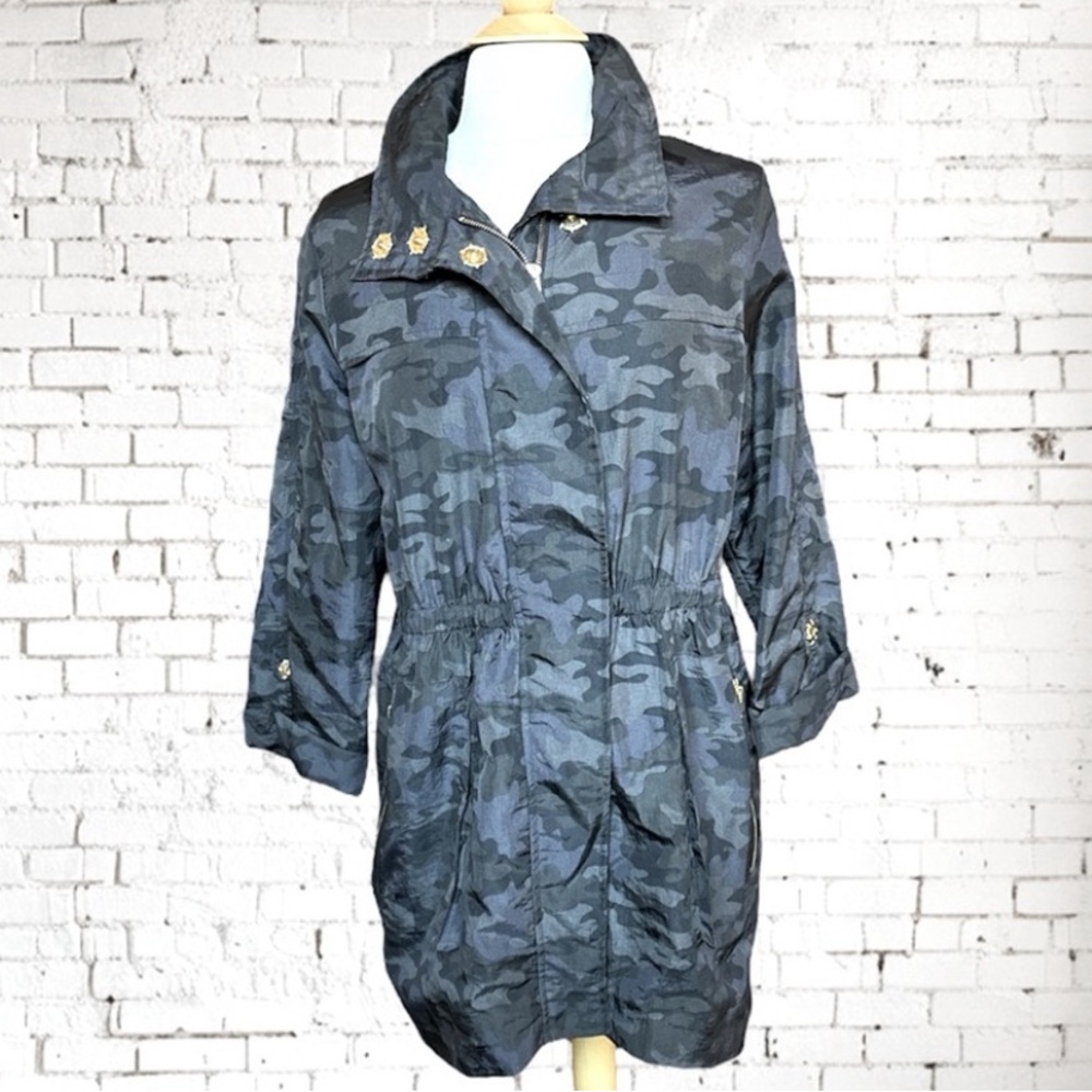 Jones New York Jones & Co Camo Water Resistant Rain Jacket Packable Hood Women’s